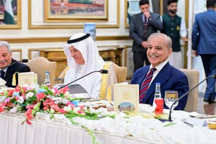مکہ دفاعی معاہدے نے خطے میں اتحاد اور امن کا پیغام دیا: وزیراعظم شہباز شریف